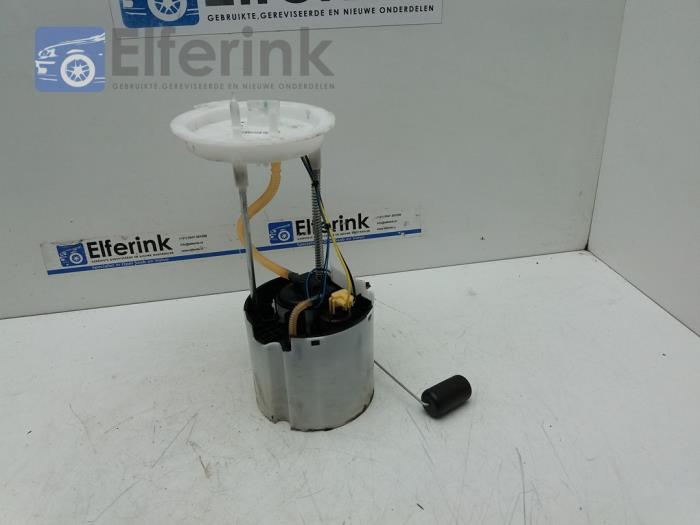 Brandstofpomp Elektrisch van een Lynk & Co 01 1.5 PHEV 2022