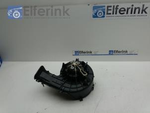 Gebruikte Kachel Ventilatiemotor Saab 9-3 II Sport Sedan (YS3F) 1.8t 16V Prijs € 50,00 Margeregeling aangeboden door Auto Demontage Elferink B.V.