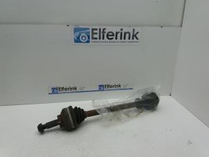 Gebruikte Homokineetas rechts-voor Saab 900 I Combi Coupé 2.0 i 16V Prijs € 50,00 Margeregeling aangeboden door Auto Demontage Elferink B.V.