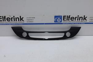 Gebruikte Dashboard sierlijst Opel Grandland (X) 1.2 Turbo 12V Prijs € 25,00 Margeregeling aangeboden door Auto Demontage Elferink B.V.