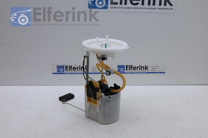 Electric fuel pump Lynk & Co 01