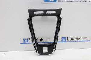 Gebruikte Dashboard sierlijst Opel Grandland (X) 1.2 Turbo 12V Prijs € 40,00 Margeregeling aangeboden door Auto Demontage Elferink B.V.