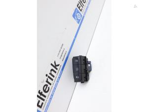 Gebruikte Schakelaar Opel Grandland (X) 1.2 Turbo 12V Prijs € 25,00 Margeregeling aangeboden door Auto Demontage Elferink B.V.