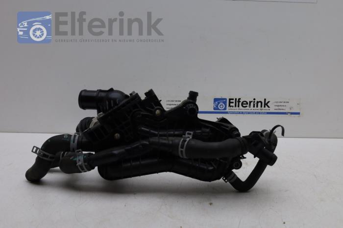 Thermostat housing Lynk & Co 01