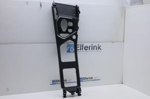 Gebruikte Middenconsoles Lynk &amp; Co 01 1.5 Prijs € 125,00 Margeregeling aangeboden door Auto Demontage Elferink B.V.