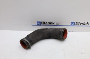 Gebruikte Intercooler Slang Volvo S80 (AR/AS) 2.0 D4 16V Prijs € 25,00 Margeregeling aangeboden door Auto Demontage Elferink B.V.