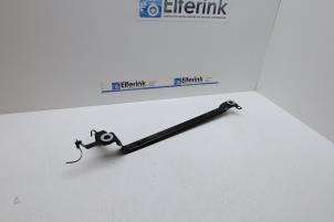 Gebruikte Tank Band Lynk &amp; Co 01 1.5 PHEV Prijs € 25,00 Margeregeling aangeboden door Auto Demontage Elferink B.V.