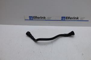 Gebruikte Buis (diversen) Lynk &amp; Co 01 1.5 PHEV Prijs € 25,00 Margeregeling aangeboden door Auto Demontage Elferink B.V.