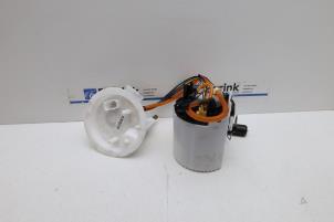 Gebruikte Tank element Pomp Volvo V90 II (PW) 2.0 B5 Mild Hybrid Geartronic 16V Prijs € 175,00 Margeregeling aangeboden door Auto Demontage Elferink B.V.