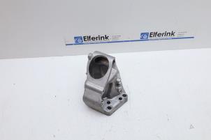 Gebruikte Motorrubber Volvo V90 II (PW) 2.0 B5 Mild Hybrid Geartronic 16V Prijs € 25,00 Margeregeling aangeboden door Auto Demontage Elferink B.V.