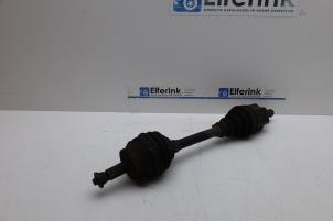 Gebruikte Aandrijfas links-voor Volvo XC90 I 2.4 D5 20V Prijs € 100,00 Margeregeling aangeboden door Auto Demontage Elferink B.V.