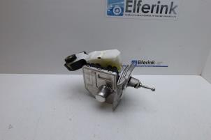 Gebruikte Hoofdremcilinder Volvo V90 II (PW) 2.0 B5 Mild Hybrid Geartronic 16V Prijs € 500,00 Margeregeling aangeboden door Auto Demontage Elferink B.V.