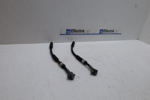 Gebruikte Remslang achter Volvo V90 II (PW) 2.0 B5 Mild Hybrid Geartronic 16V Prijs € 25,00 Margeregeling aangeboden door Auto Demontage Elferink B.V.