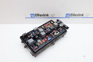 Gebruikte Zekeringkast Opel Insignia Sports Tourer 2.0 CDTI 16V 140 ecoFLEX Prijs € 45,00 Margeregeling aangeboden door Auto Demontage Elferink B.V.