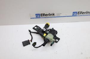 Gebruikte Uitlaat gasklep (EGR) Lynk &amp; Co 01 1.5 PHEV Prijs € 75,00 Margeregeling aangeboden door Auto Demontage Elferink B.V.