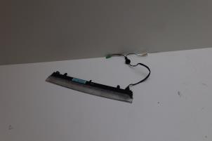 Gebruikte Extra Remlicht midden Lynk &amp; Co 01 1.5 PHEV Prijs € 150,00 Margeregeling aangeboden door Auto Demontage Elferink B.V.