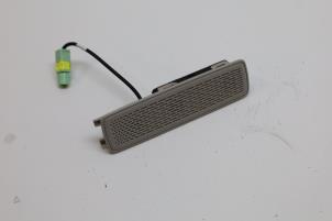 Gebruikte Microfoon Lynk &amp; Co 01 1.5 PHEV Prijs € 40,00 Margeregeling aangeboden door Auto Demontage Elferink B.V.