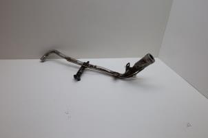 Gebruikte Vulpijp Brandstoftank Volvo V60 II (ZW) 2.0 D3 16V Prijs € 50,00 Margeregeling aangeboden door Auto Demontage Elferink B.V.