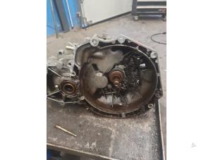 Gebruikte Versnellingsbak Saab 9-3 I (YS3D) 2.0,S 16V Prijs € 375,00 Margeregeling aangeboden door Auto Demontage Elferink B.V.