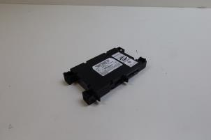 Gebruikte Module Telefoon Volvo V70 (BW) 2.4 D5 20V Prijs € 65,00 Margeregeling aangeboden door Auto Demontage Elferink B.V.