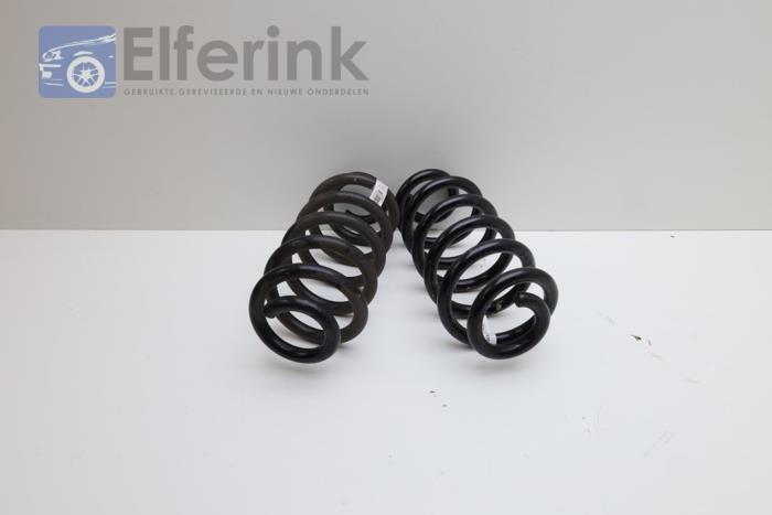 Rear coil spring Lynk & Co 01