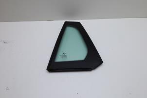 Gebruikte Driehoeks Ruit links-achter Saab 9-3 Sport Estate (YS3F) 1.9 TiD 16V Prijs € 50,00 Margeregeling aangeboden door Auto Demontage Elferink B.V.