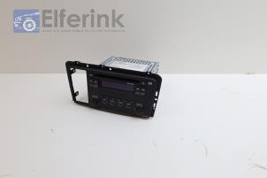 Gebruikte Radio CD Speler Volvo S60 I (RS/HV) 2.4 20V 140 Prijs € 100,00 Margeregeling aangeboden door Auto Demontage Elferink B.V.