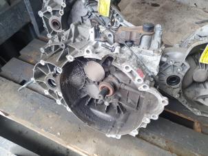 Gebruikte Versnellingsbak Volvo S60 II (FS) 2.0 D3 20V Prijs € 350,00 Margeregeling aangeboden door Auto Demontage Elferink B.V.