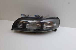 Gebruikte Linker Koplamp Volvo S60 I (RS/HV) 2.4 D5 20V Prijs € 75,00 Margeregeling aangeboden door Auto Demontage Elferink B.V.