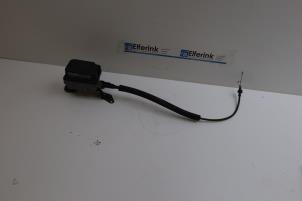 Gebruikte Tempomaat Saab 900 II (YS3D) 2.3 S,SE 16V Prijs € 125,00 Margeregeling aangeboden door Auto Demontage Elferink B.V.