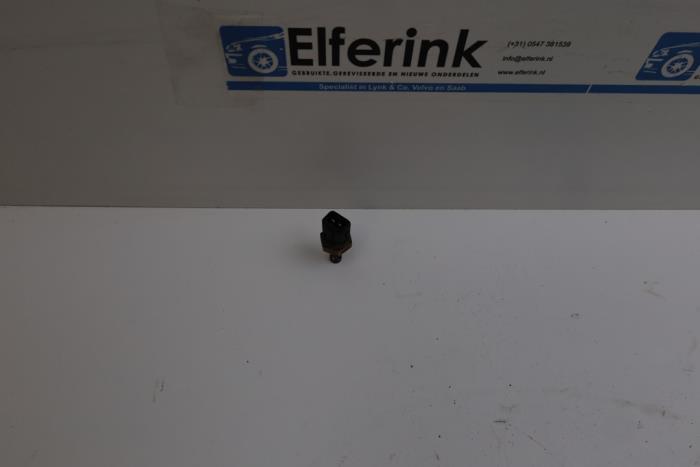 Gebruikte Motor Temperatuursensor Saab 900 II (YS3D) 2.0 SE Turbo 16V Prijs € 25,00 Margeregeling aangeboden door Auto Demontage Elferink B.V.