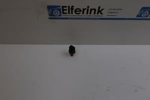 Gebruikte Motor Temperatuursensor Saab 900 II (YS3D) 2.0 SE Turbo 16V Prijs € 25,00 Margeregeling aangeboden door Auto Demontage Elferink B.V.