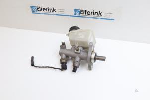 Gebruikte Rempomp Volvo S60 I (RS/HV) 2.4 D5 20V Prijs € 75,00 Margeregeling aangeboden door Auto Demontage Elferink B.V.