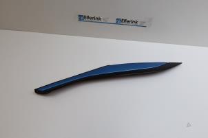 Gebruikte Carrosserielijst Lynk &amp; Co 01 1.5 PHEV Prijs € 50,00 Margeregeling aangeboden door Auto Demontage Elferink B.V.