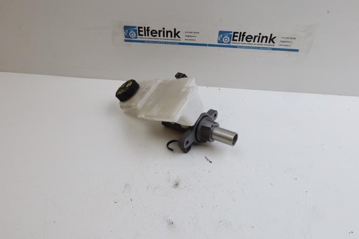 Gebruikte Hoofdremcilinder Lynk &amp; Co 01 1.5 PHEV Prijs € 50,00 Margeregeling aangeboden door Auto Demontage Elferink B.V.