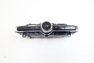 Gebruikte Schakelaar Kachel Volvo V60 II (ZW) 2.0 D3 16V Prijs € 50,00 Margeregeling aangeboden door Auto Demontage Elferink B.V.