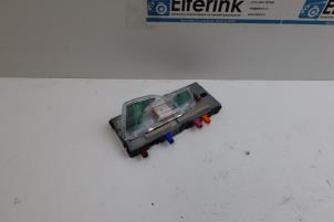 Gebruikte GPS Antenne Volvo V60 II (ZW) 2.0 D3 16V Prijs € 50,00 Margeregeling aangeboden door Auto Demontage Elferink B.V.