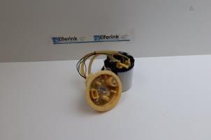 Gebruikte Tank element Pomp Volvo V60 II (ZW) 2.0 D3 16V Prijs € 140,00 Margeregeling aangeboden door Auto Demontage Elferink B.V.