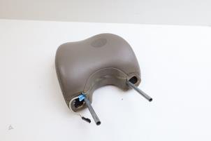 Gebruikte Hoofdsteun Volvo XC70 (SZ) XC70 2.4 D 20V Prijs € 25,00 Margeregeling aangeboden door Auto Demontage Elferink B.V.