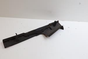 Gebruikte Afdekplaat diversen Saab 9-5 (YS3G) 2.0 TiD 16V Prijs € 25,00 Margeregeling aangeboden door Auto Demontage Elferink B.V.