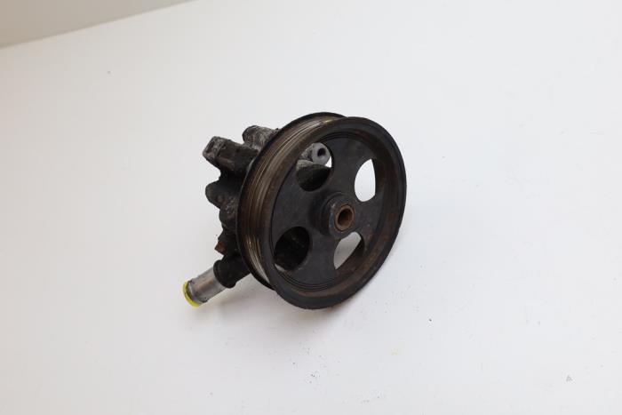 Stuurbekrachtiging Pomp van een Saab 9-5 (YS3G) 2.0 TiD 16V 2011