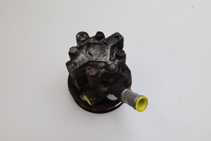 Stuurbekrachtiging Pomp van een Saab 9-5 (YS3G) 2.0 TiD 16V 2011