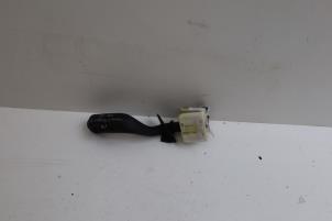 Gebruikte Ruitenwis Schakelaar Saab 9-5 (YS3E) 3.0 t V6 24V Prijs € 35,00 Margeregeling aangeboden door Auto Demontage Elferink B.V.