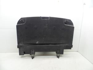 Gebruikte Subwoofer Saab 9-3 Sport Estate (YS3F) 1.9 TiD 16V Prijs € 125,00 Margeregeling aangeboden door Auto Demontage Elferink B.V.