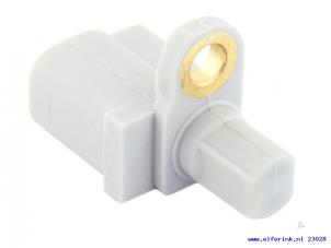 Nieuwe Sensor ABS Volvo V70 Prijs € 24,20 Inclusief btw aangeboden door Auto Demontage Elferink B.V.