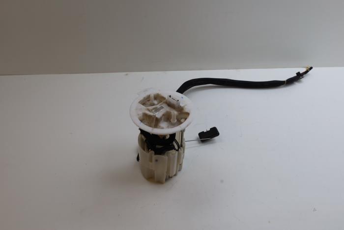 Gebruikte Brandstofpomp Elektrisch Volvo XC60 I (DZ) 2.4 D5 20V 220 AWD Prijs € 50,00 Margeregeling aangeboden door Auto Demontage Elferink B.V.