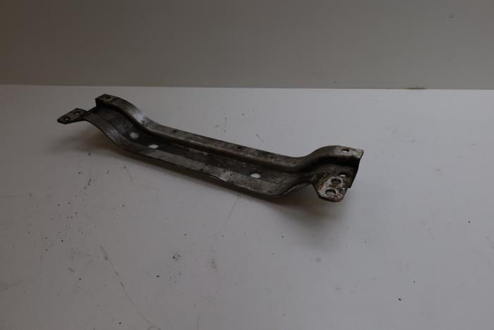 Gebruikte Motorbalk Saab 900 I 2.0 i 16V Prijs € 40,00 Margeregeling aangeboden door Auto Demontage Elferink B.V.
