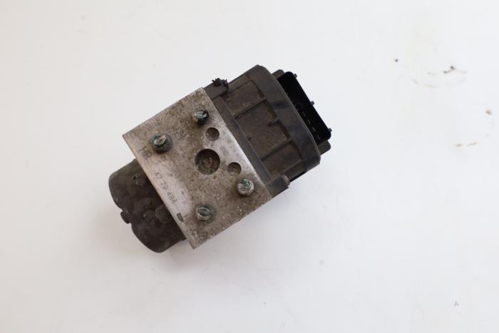 Gebruikte ABS Pomp Saab 9-3 I (YS3D) 2.0t 16V Prijs € 100,00 Margeregeling aangeboden door Auto Demontage Elferink B.V.