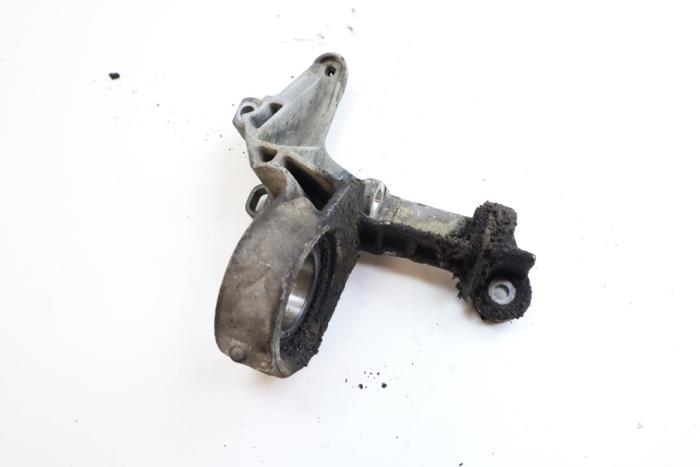 Gebruikte Motorrubber Saab 9-3 I (YS3D) 2.0t 16V Prijs € 40,00 Margeregeling aangeboden door Auto Demontage Elferink B.V.