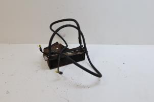 Gebruikte Oliekoeler Saab 900 I 2.0 Turbo 16V Prijs € 150,00 Margeregeling aangeboden door Auto Demontage Elferink B.V.